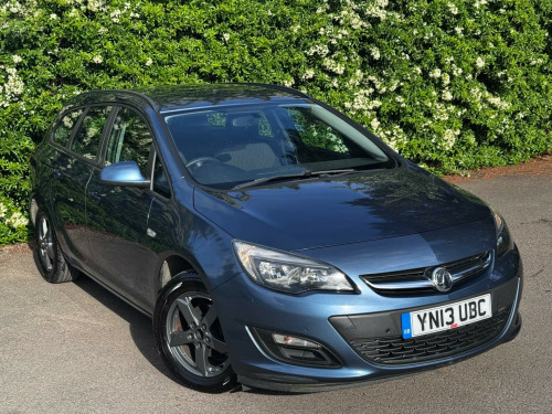 Vauxhall Astra  1.6 16V Exclusiv Sports Tourer Auto Euro 5 5dr