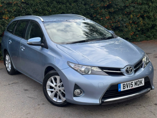Toyota Auris  1.6 V-Matic Icon Touring Sports Euro 5 5dr