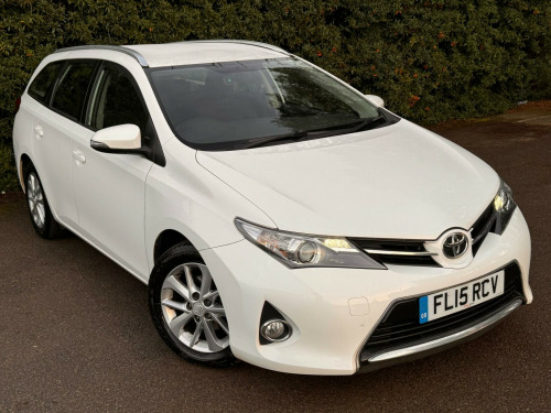 Toyota Auris  1.33 Dual VVT-i Icon Touring Sports Euro 5 (s/s) 5dr 