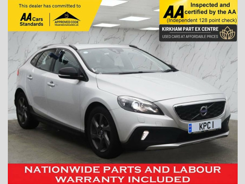 Volvo V40  1.6 D2 Lux Hatchback 5dr Diesel Powershift Euro 5 