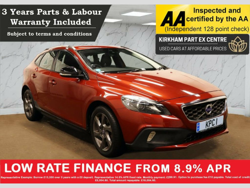 Volvo V40  1.6 D2 Lux Nav Hatchback 5dr Diesel Powershift Eur