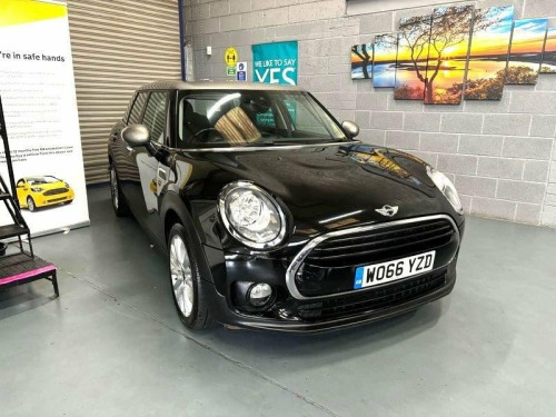 MINI Clubman  1.5 Cooper Euro 6 (s/s) 6dr