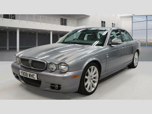 Jaguar XJ  2.7 TD Executive 4dr