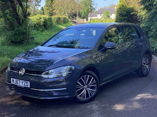 Volkswagen Golf  1.6 TDI BlueMotion Tech SE Nav Hatchback 5dr Diese