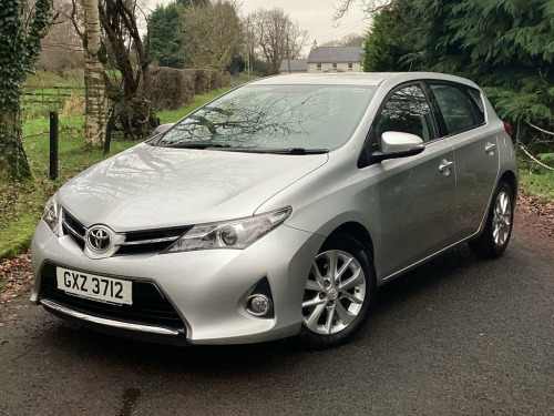 Toyota Auris  1.4 D-4D Icon Hatchback 5dr Diesel Manual Euro 5 ( 