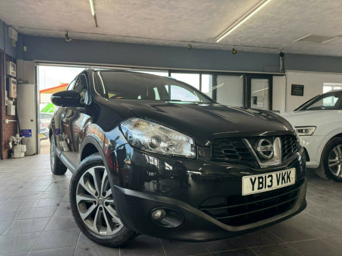 Nissan Qashqai  1.6 Tekna CVT 2WD Euro 5 5dr (AVM)