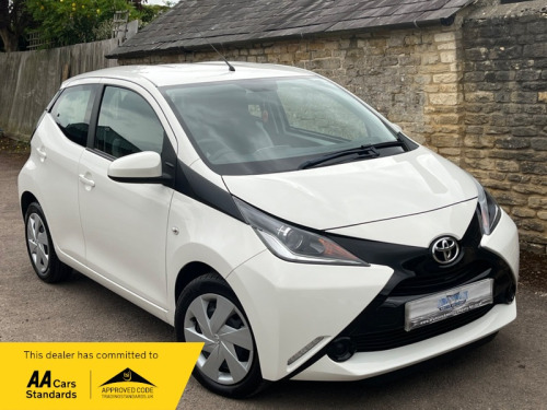 Toyota AYGO  VVT-I X-PLAY