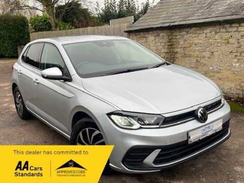 Volkswagen Polo  LIFE TSI DSG 