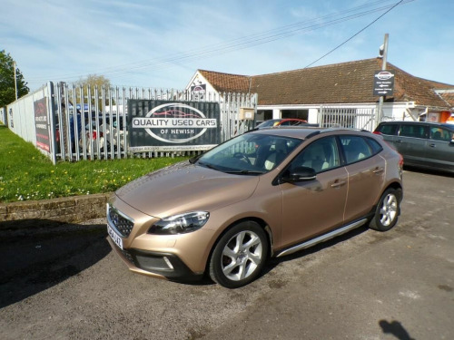 Volvo V40  D2 CROSS COUNTRY LUX