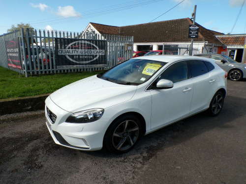 Volvo V40  2.0 D3 R-Design