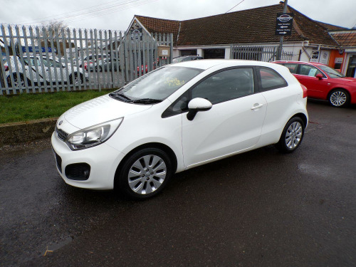 Kia Rio  1.3 2