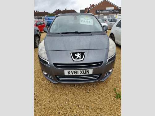 Peugeot 5008  1.6 HDi 112 Exclusive 5dr