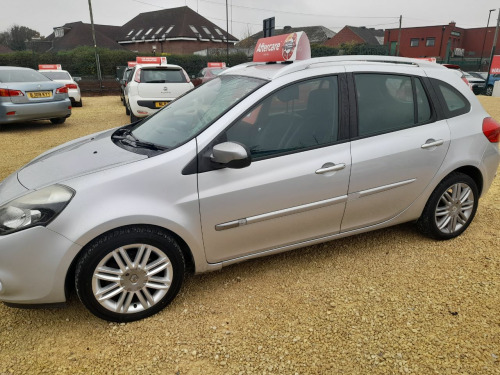 Renault Clio  1.2 TCE Dynamique TomTom 5dr