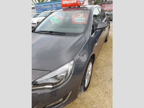Vauxhall Astra  1.6i 16V SRi 5dr Auto