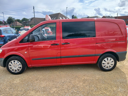 Mercedes-Benz Vito  VITO 111 CDI COMPACT