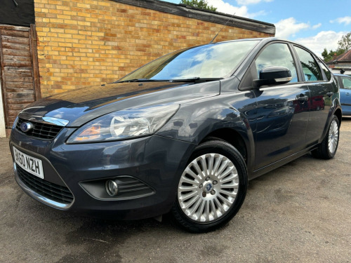 Ford Focus  1.6 Titanium 5dr