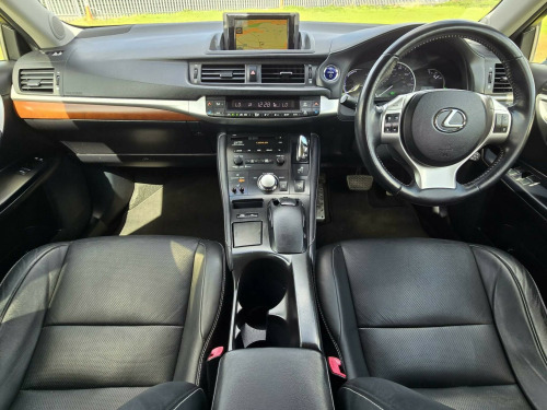 Lexus CT 200h  1.8 200h Premier CVT Euro 5 (s/s) 5dr