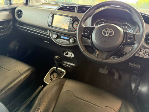 Toyota Yaris  1.5 VVT-h Icon Tech E-CVT Euro 6 (s/s) 5dr