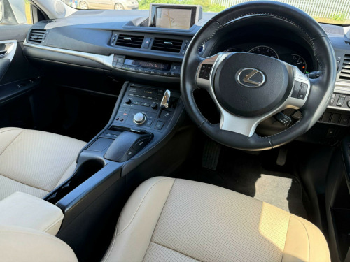 Lexus CT 200h  1.8 200h Premier CVT Euro 5 (s/s) 5dr