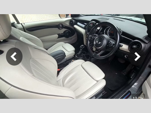 MINI Convertible  1.5 Cooper Auto Euro 6 (s/s) 2dr