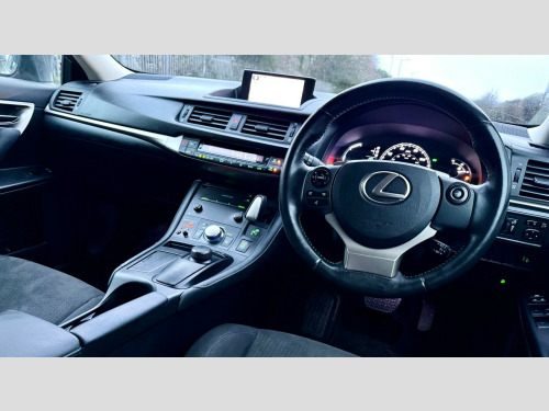 Lexus CT 200h  1.8 200h Advance CVT Euro 6 (s/s) 5dr 