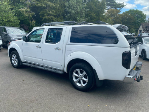 Nissan Navara  2.5 dCi Tekna Auto 4WD Euro 5 4dr