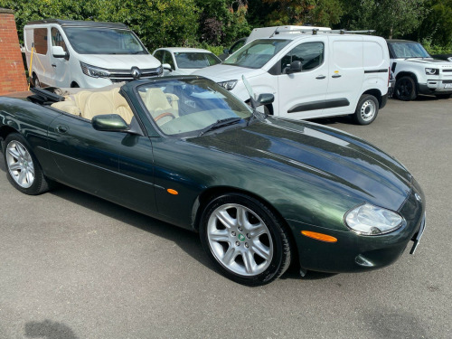 Jaguar XK8  4.0 2dr