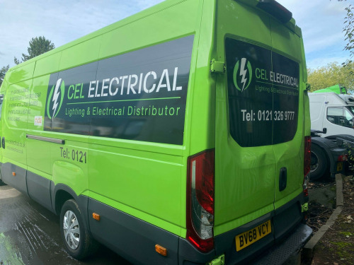 Iveco Daily  2.3 TD 14V 35S 3520L L2 H3 5dr