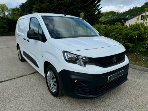 Peugeot Partner  1.2 950 PureTech Professional Long Panel Van LWB Euro 6 (s/s) 6dr