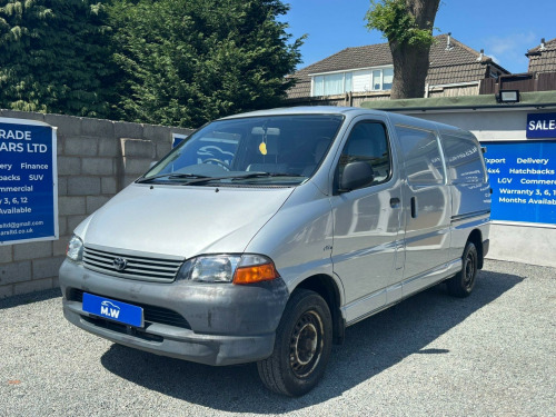 Toyota Hi-Ace  2.5 300 D-4D RWD L2 H1 4dr