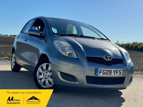 Toyota Yaris  1.0 VVT-i TR Hatchback 5dr Petrol Manual Euro 4 (69 ps)