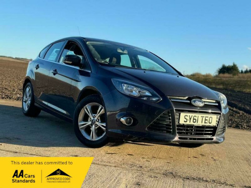 Ford Focus  1.6 Zetec Hatchback 5dr Petrol Manual Euro 5 (125 ps)