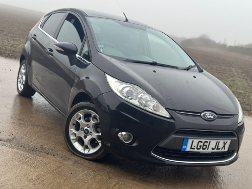 Ford Fiesta  1.4 Zetec Hatchback 5dr Petrol Manual (133 g/km, 94 bhp)