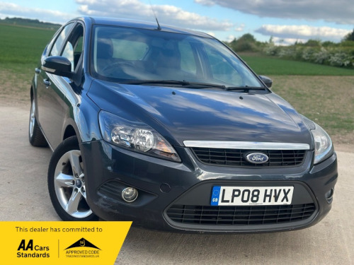 Ford Focus  1.6 Zetec Hatchback 5dr Petrol Manual (161 g/km, 99 bhp)