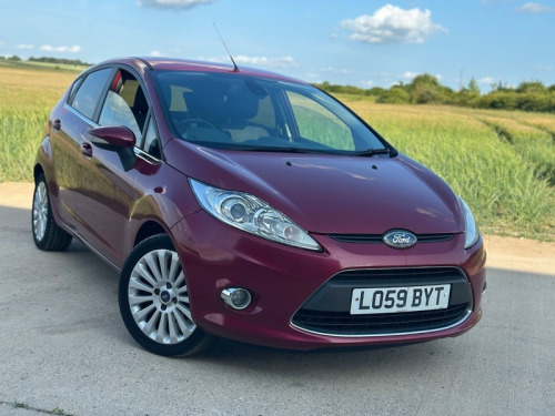 Ford Fiesta  1.6 Titanium Hatchback 5dr Petrol Manual (139 g/km, 118 bhp)