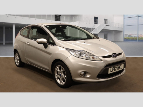 Ford Fiesta  1.25 Zetec Hatchback 3dr Petrol Manual (129 g/km, 81 bhp)