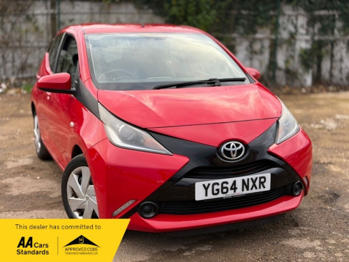 Toyota AYGO  1.0 VVT-i x-play Hatchback 5dr Petrol Manual Euro 5 Euro 5 (68 ps)