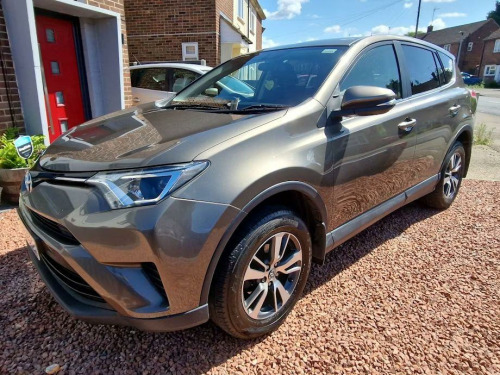 Toyota RAV4  2.0 D-4D Active Euro 6 (s/s) 5dr (Safety Sense)