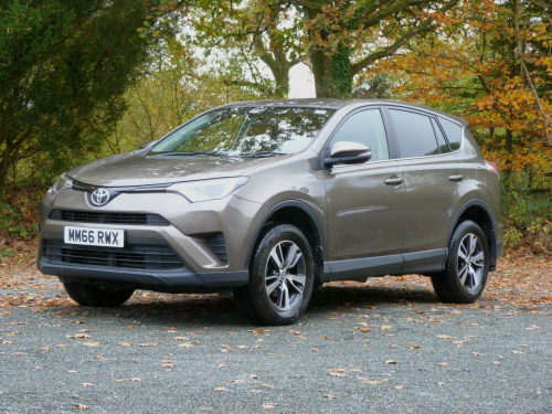 Toyota RAV4  2.0 D-4D Active Euro 6 (s/s) 5dr (Safety Sense)