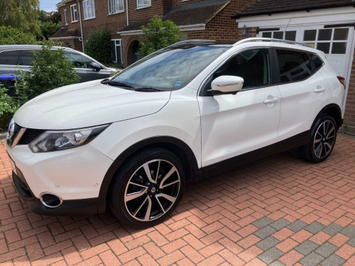 Nissan Qashqai  1.6 dCi Tekna XTRON 2WD Euro 5 (s/s) 5dr