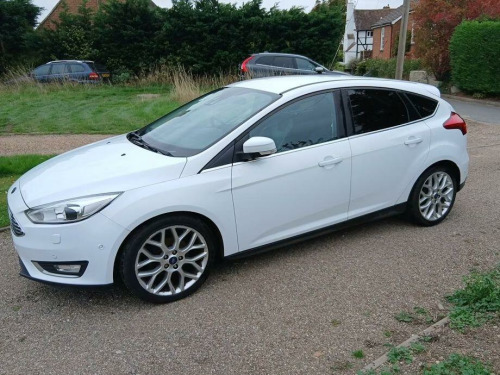 Ford Focus  1.0T EcoBoost Titanium X Euro 6 (s/s) 5dr