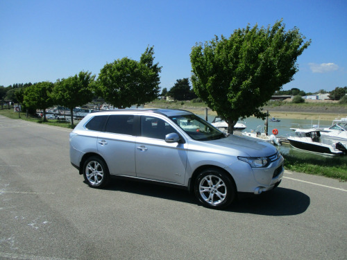 Mitsubishi Outlander  DI-D GX 4 5-Door