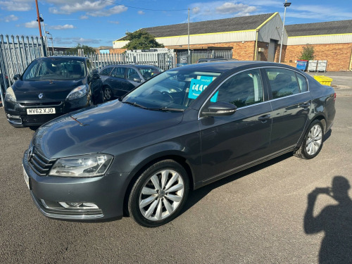 Volkswagen Passat  1.6 TDI BlueMotion Tech Highline Euro 5 (s/s) 4dr