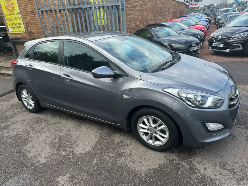 Hyundai i30  1.6 CRDi Active Auto Euro 5 5dr