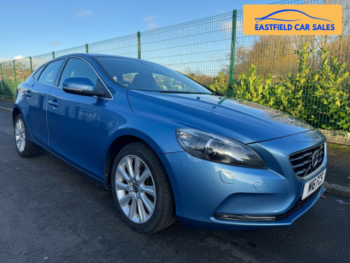 Volvo V40  2.0 D2 SE Lux Hatchback 5dr Diesel Auto Euro 6 (s/s) (120 ps) 