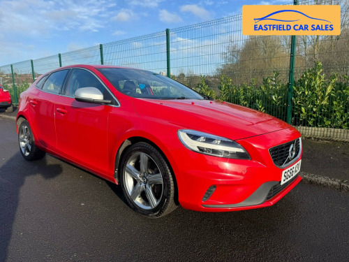 Volvo V40  2.0 T2 R-Design Hatchback 5dr Petrol Manual Euro 6 (s/s) (122 ps) 