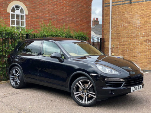 Porsche Cayenne  3.0 D V6 TIPTRONIC 5d 245 BHP DELIVERY AVAILABLE 