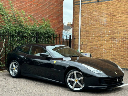 Ferrari GTC4 Lusso  3.9 V8 3d 603 BHP DELIVERY AVALIABLE 