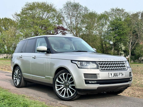 Land Rover Range Rover  4.4 SD V8 Vogue SUV 5dr Diesel Auto 4WD Euro 6 (s/