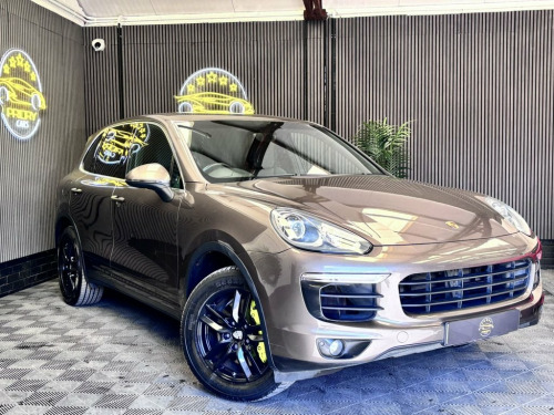 Porsche Cayenne  3.0 V6 E-Hybrid S SUV 5dr Petrol Plug-in Hybrid Ti